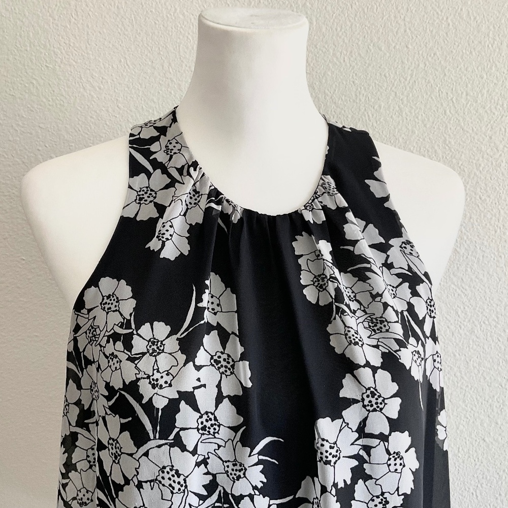 VINCE CAMUTO Sleeveless Top Size Small - Picture 4 of 10